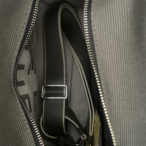 Marc Jacob’s Jacquard Medium Tote Bag - MEDIUM - Picture 6 of 10